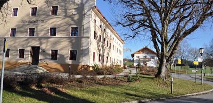 Römerstraße und naher Kultort